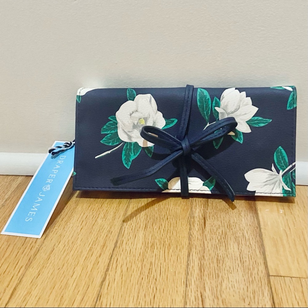 Draper James Magnolia Jewelry Roll